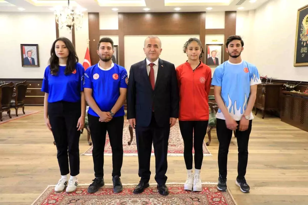 Gençlerle Bayram Sohbeti