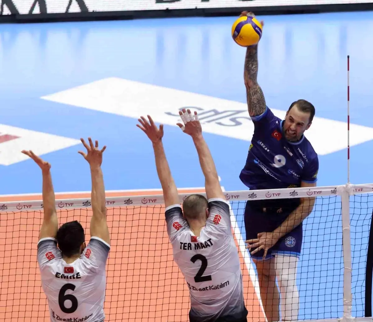 Georg Grozer Arkas Spor’a Veda Etti