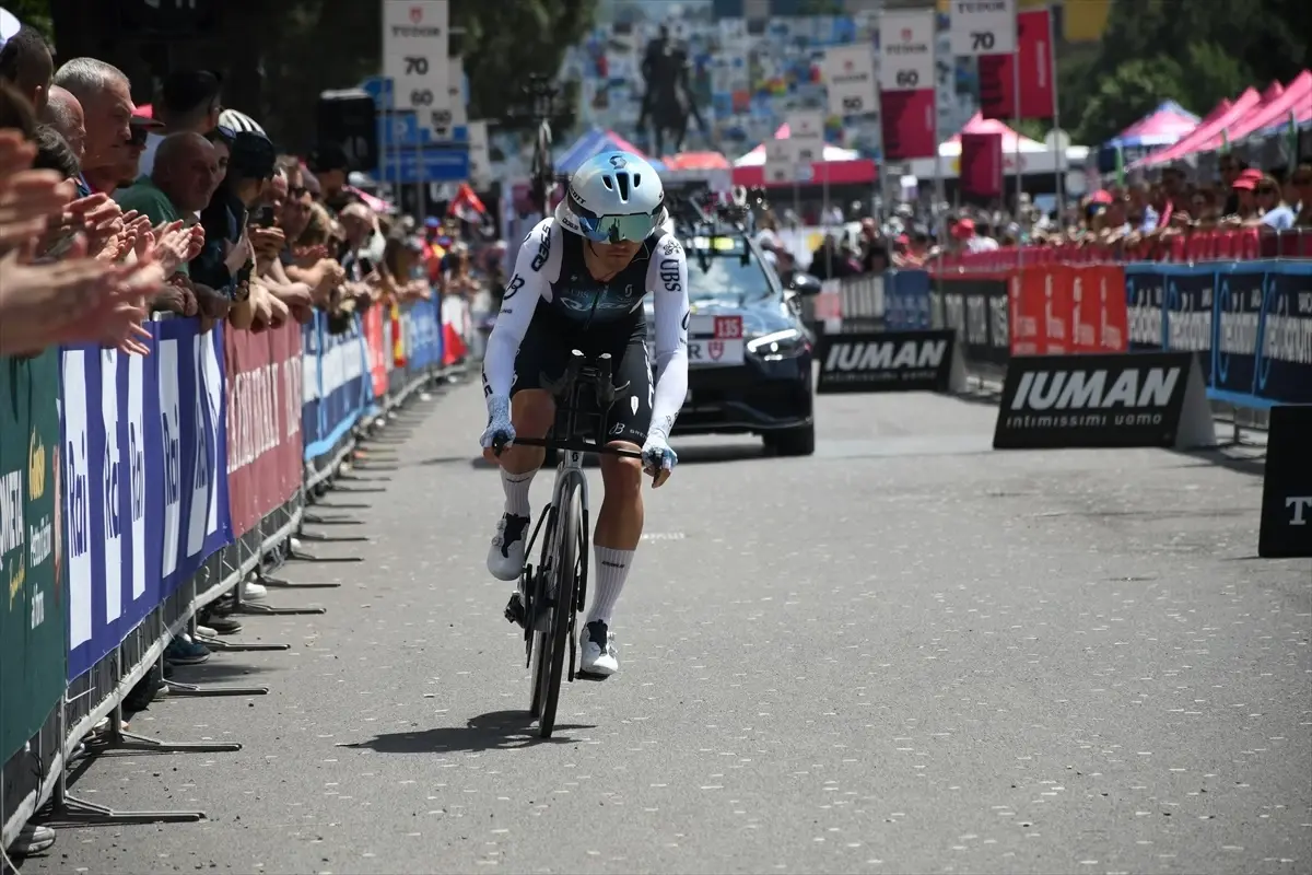 Giro d’Italia 2025 Tiran’da devam ediyor