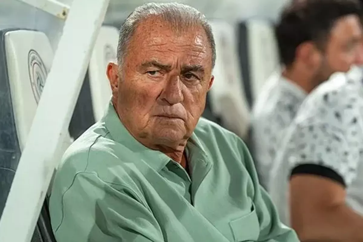 Grubu 2-0 geriye düşen Fatih Terim kulübede çıldırdı