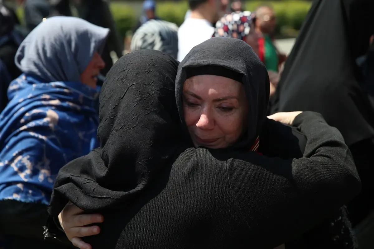 Hacı Adayları Uğurlandı