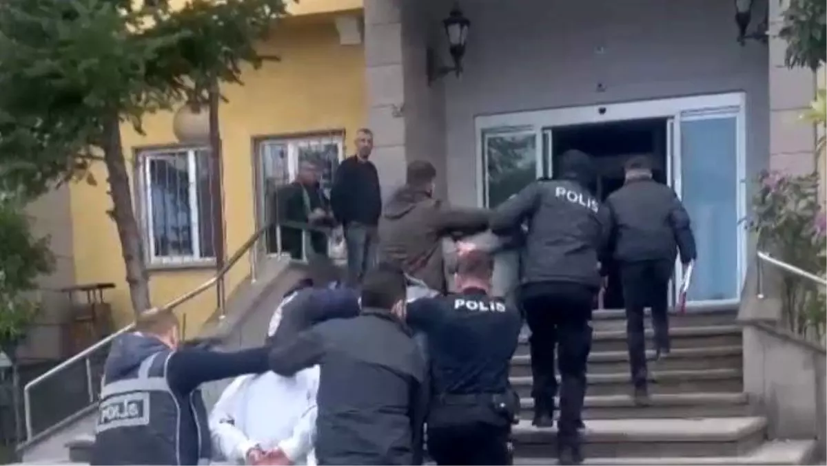 Hopa’daki Kurşunlama Olayında 3 Kuşkulu Yakalandı