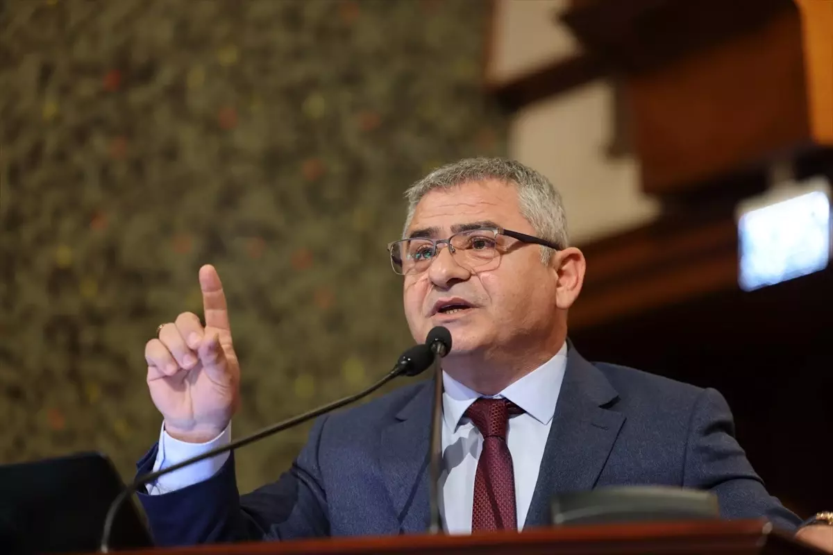 İBB Meclisi’nde İstanbul Eleştirildi