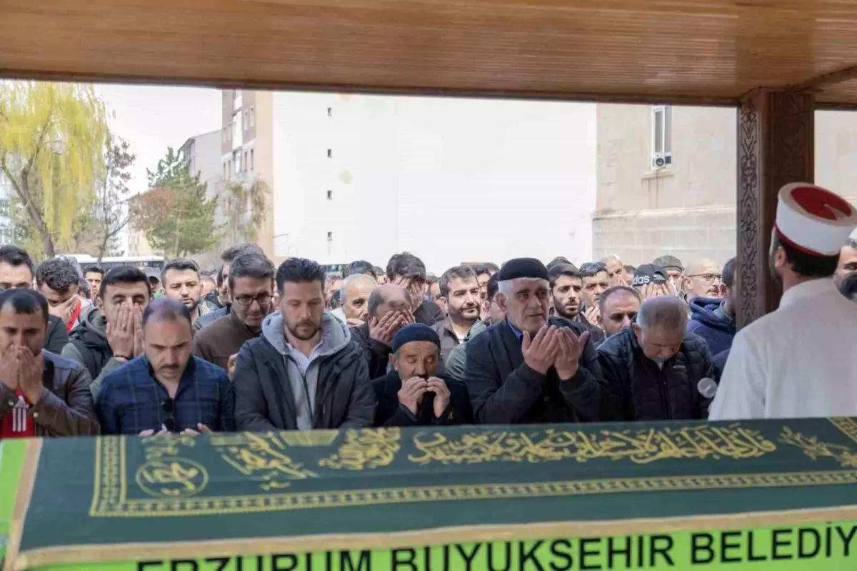İbrahim Selamet Son Seyahatine Uğurlandı