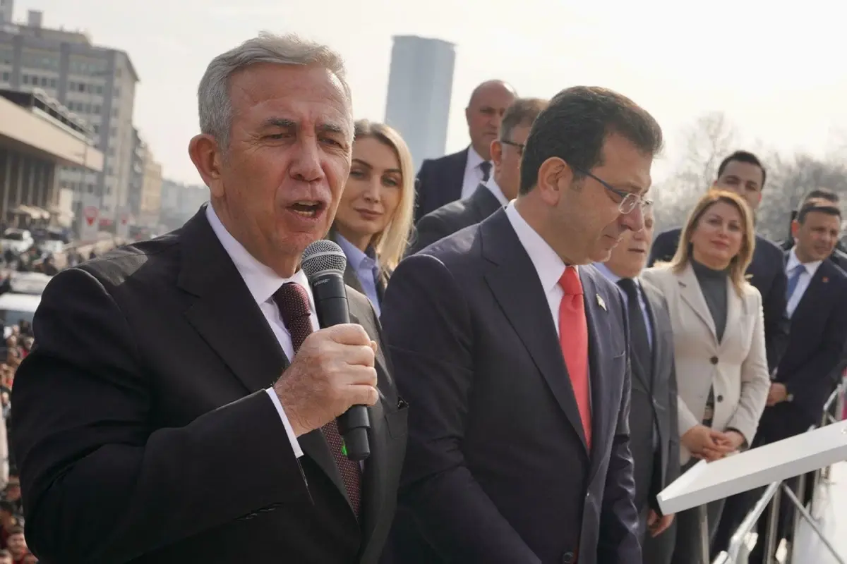 İmamoğlu’nun hesabının engellenmesi sonrası Mansur Yavaş’tan dikkat çeken atak