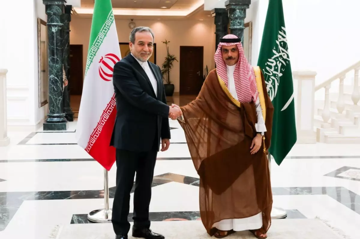 İran ve Suudi Arabistan’dan Değerli Görüşme