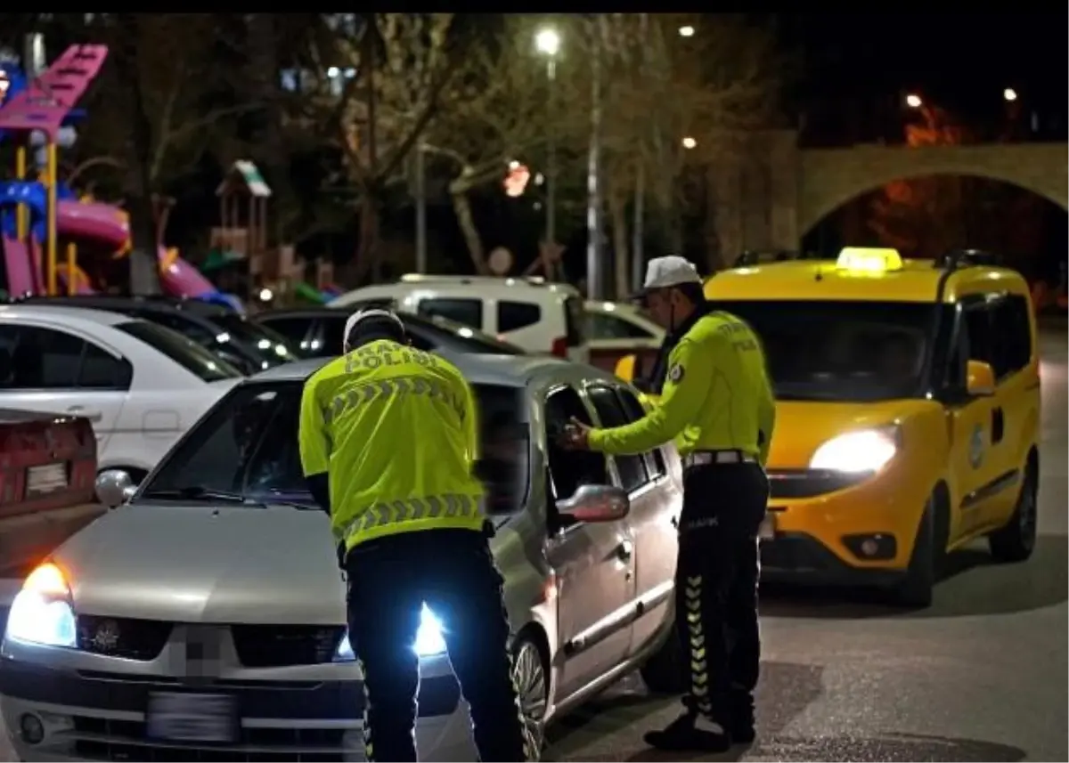 Isparta’da Trafik Kontrolü: 14 Şoföre Cezası