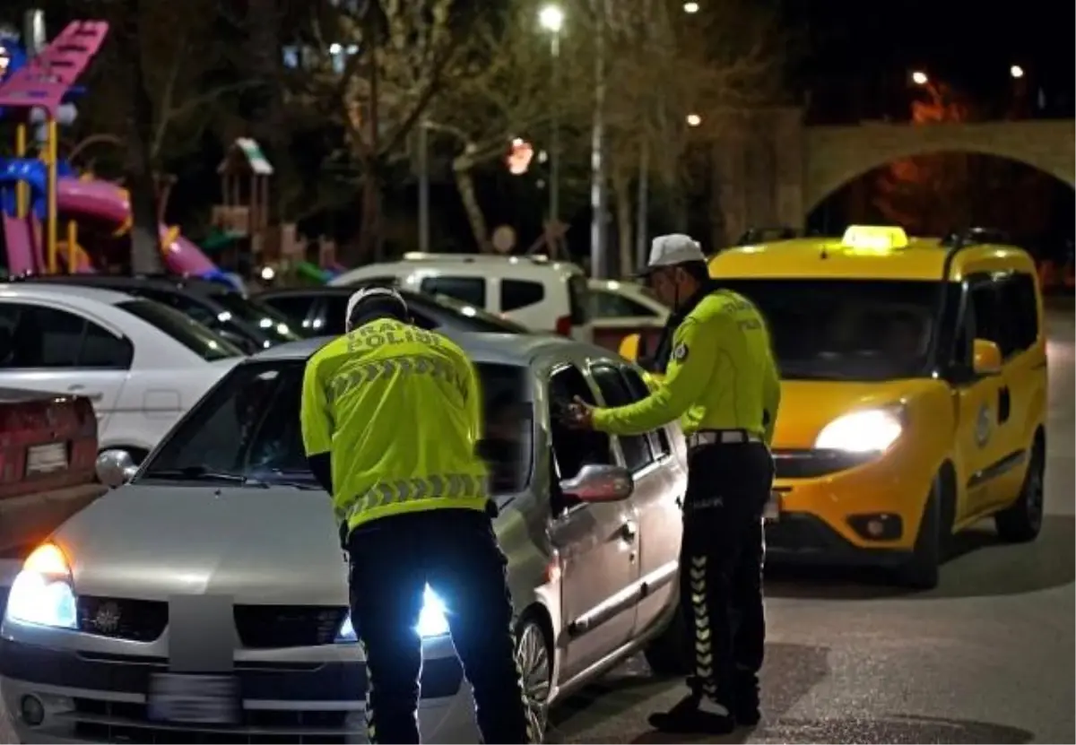 Isparta’da Trafik Kontrolü: 15 Şoföre Ceza