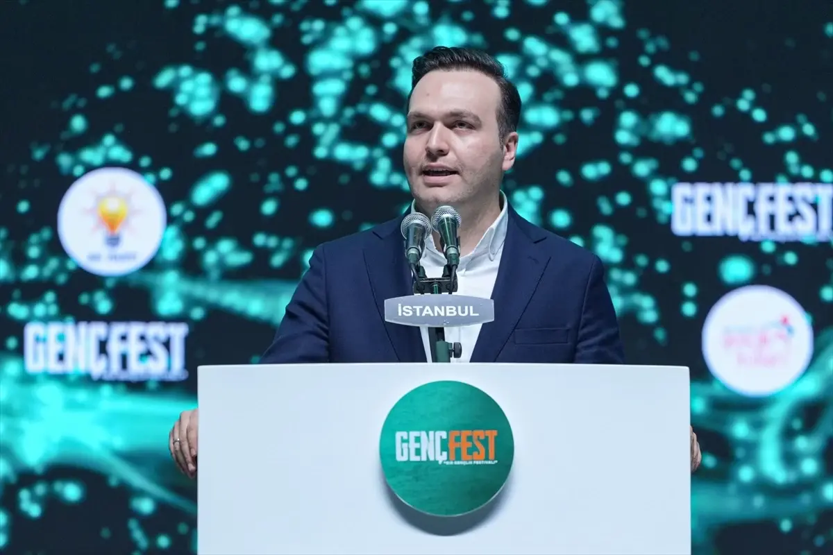 İstanbul’da “GENÇFEST: Bir Gençlik Festivali” düzenlendi