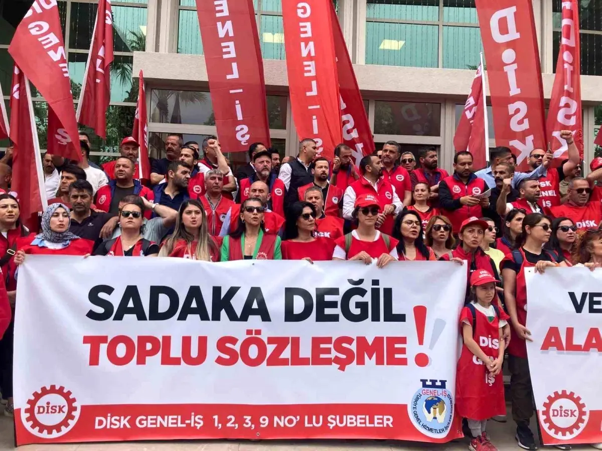 İzmir’de Çalışanlar Grev Kararı Aldı