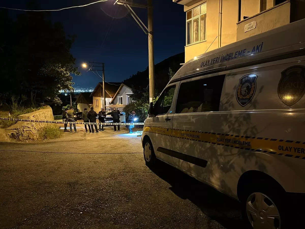 İzmit’te Silahlı Taarruz: 1 Ağır Yaralı