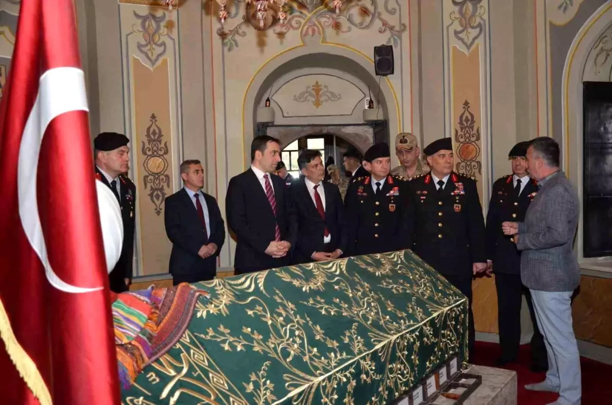 Jandarma Genel Kumandanı Çardakçı, Bilecik’te Ertuğrul Gazi Türbesi’ni Ziyaret Etti
