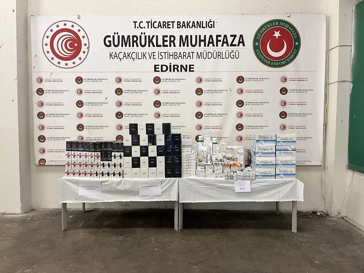 Kaçak Eser Taşıyan Tır Durduruldu
