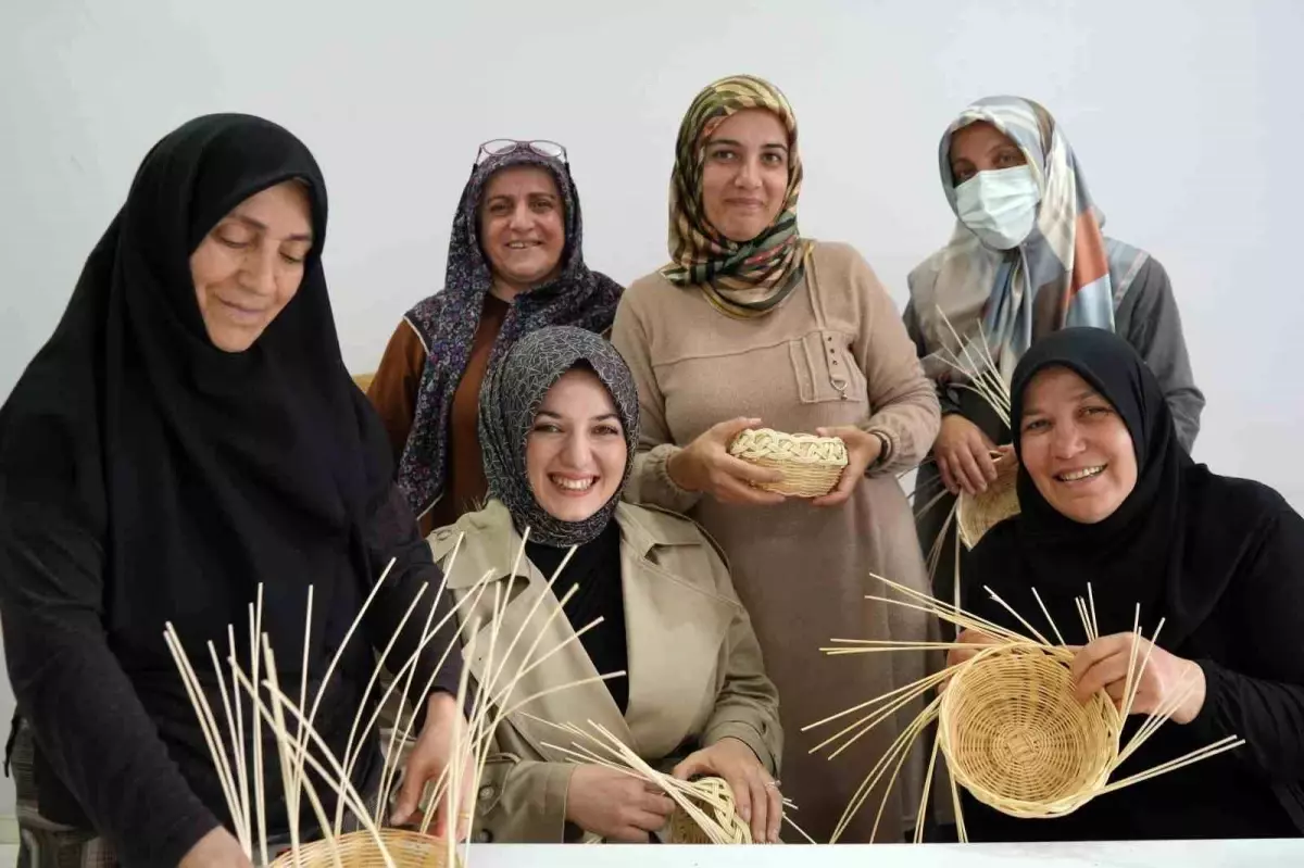 Kanser Hastası Kadınlar, Rattan Kursu ile Umutlarını Tasarlıyor
