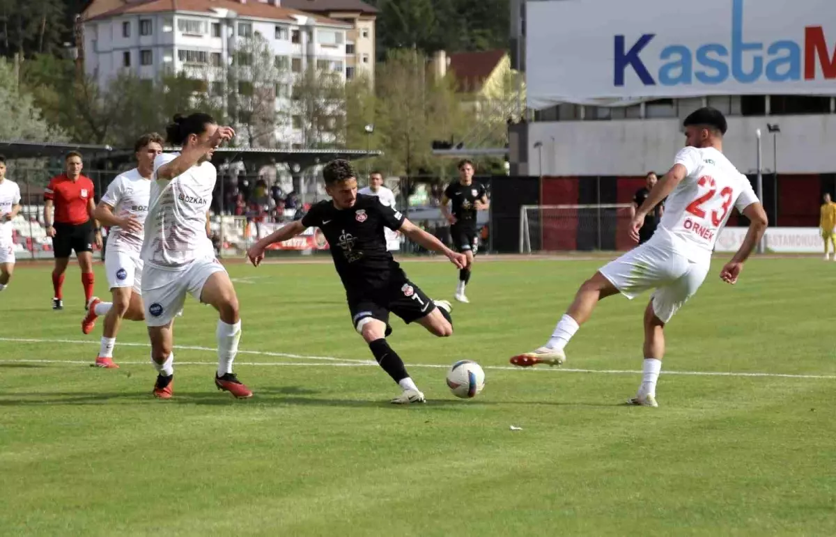 Kastamonuspor – Altınordu Maçı 0-0 Beraberlikle Sona Erdi