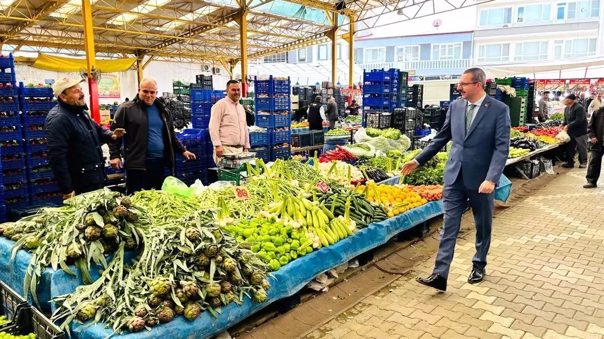 Kaymakam Özderin, Havran Pazarını Ziyaret Etti