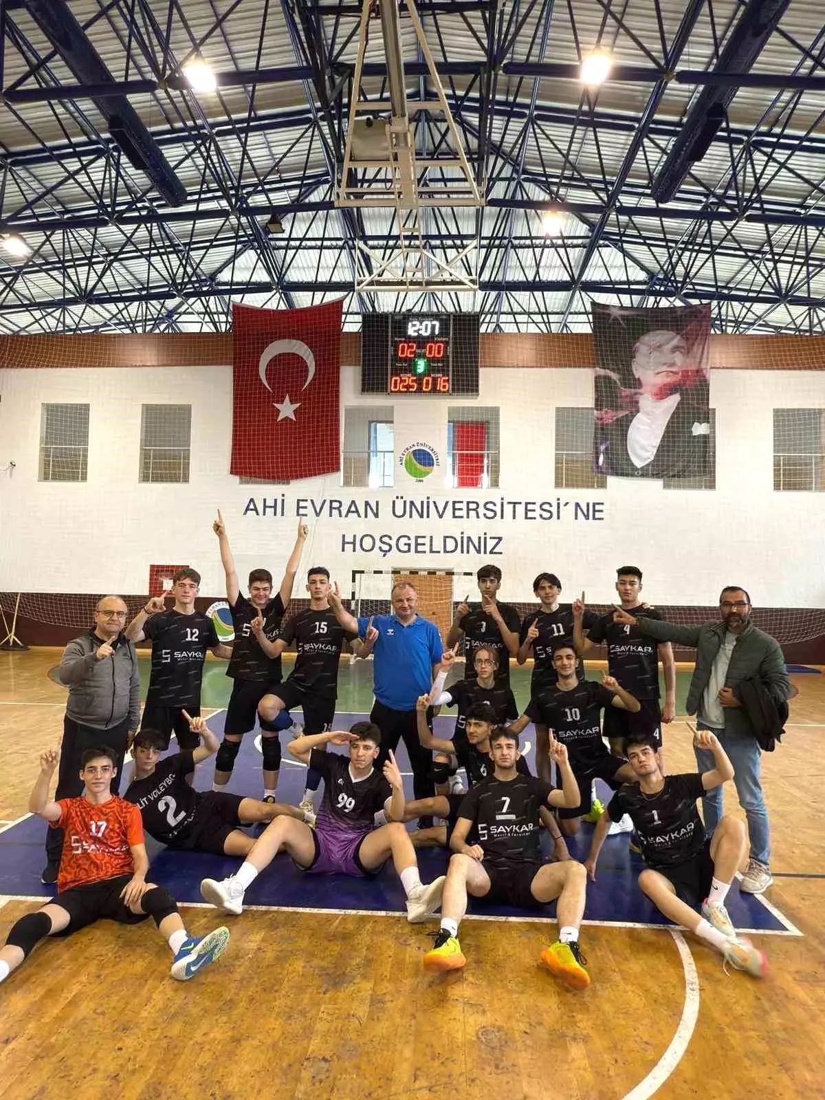 Kayseri Seçkin Voleybol, Türkiye Finallerine Hazırlanıyor