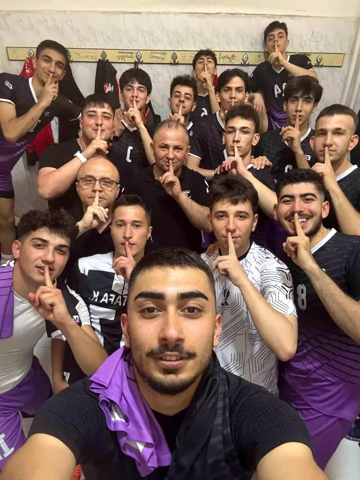 Kayseri Seçkin Voleybol, Yarı Finali Namağlup Tamamladı