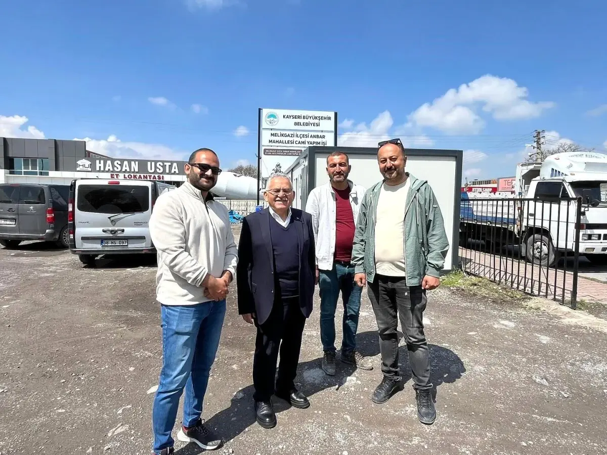 Kayseri’de Yeni Bir Camii İnşaatı Devam Ediyor
