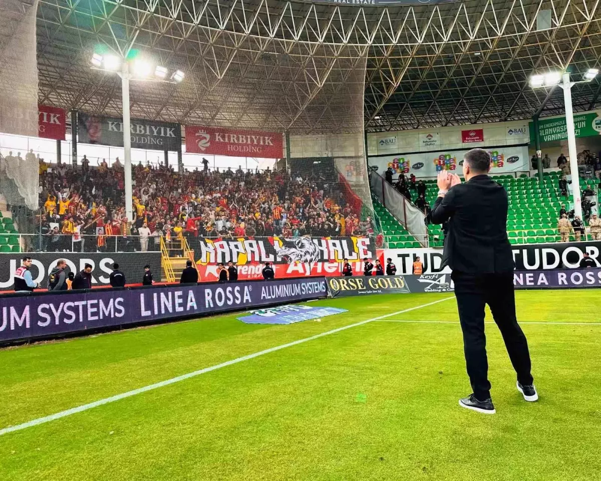 Kayserispor’dan Jakirovic ile Muvaffakiyet