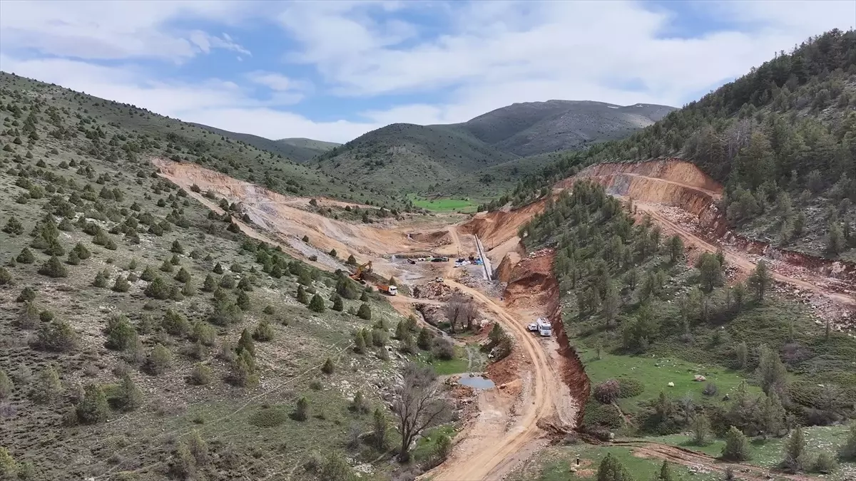 Kelkit Aşut Göleti Projesi Devam Ediyor