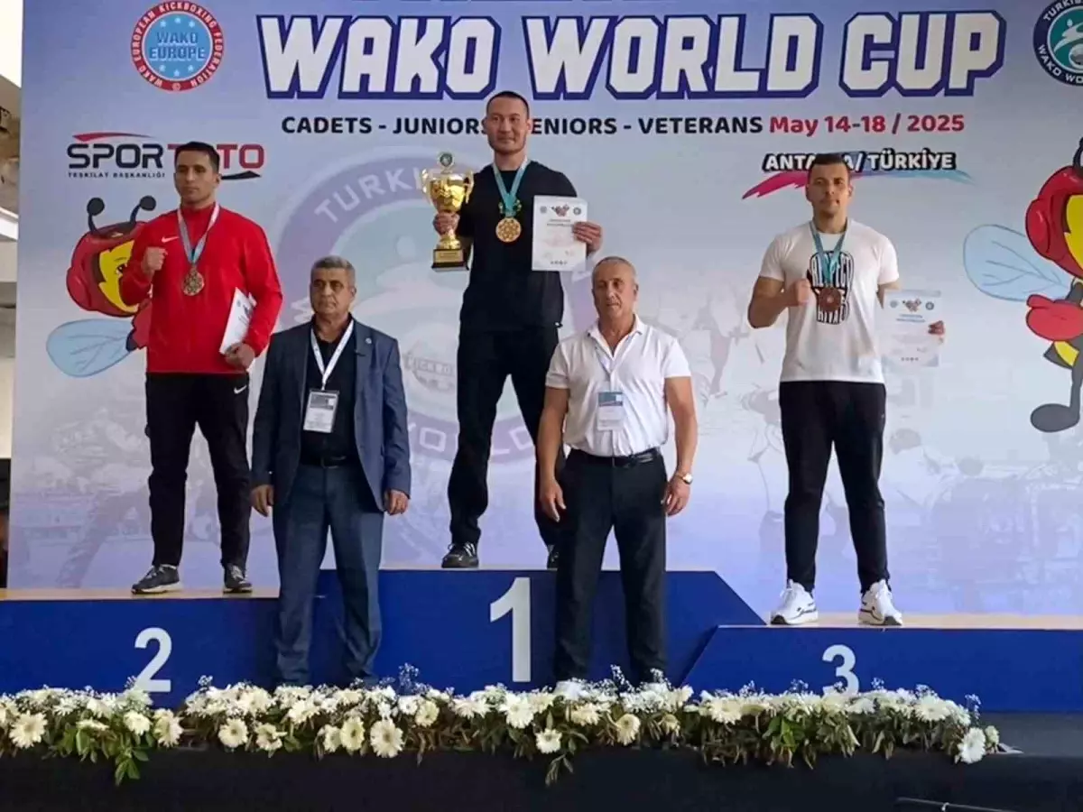 Kemer Belediyesi Kick Boks Kadrosu, Dünya Kupası’ndan Dört Madalya ile Döndü
