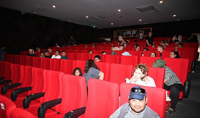 Kemer Belediyesi’nden Engelliler Haftası’na Özel Sinema Aktifliği