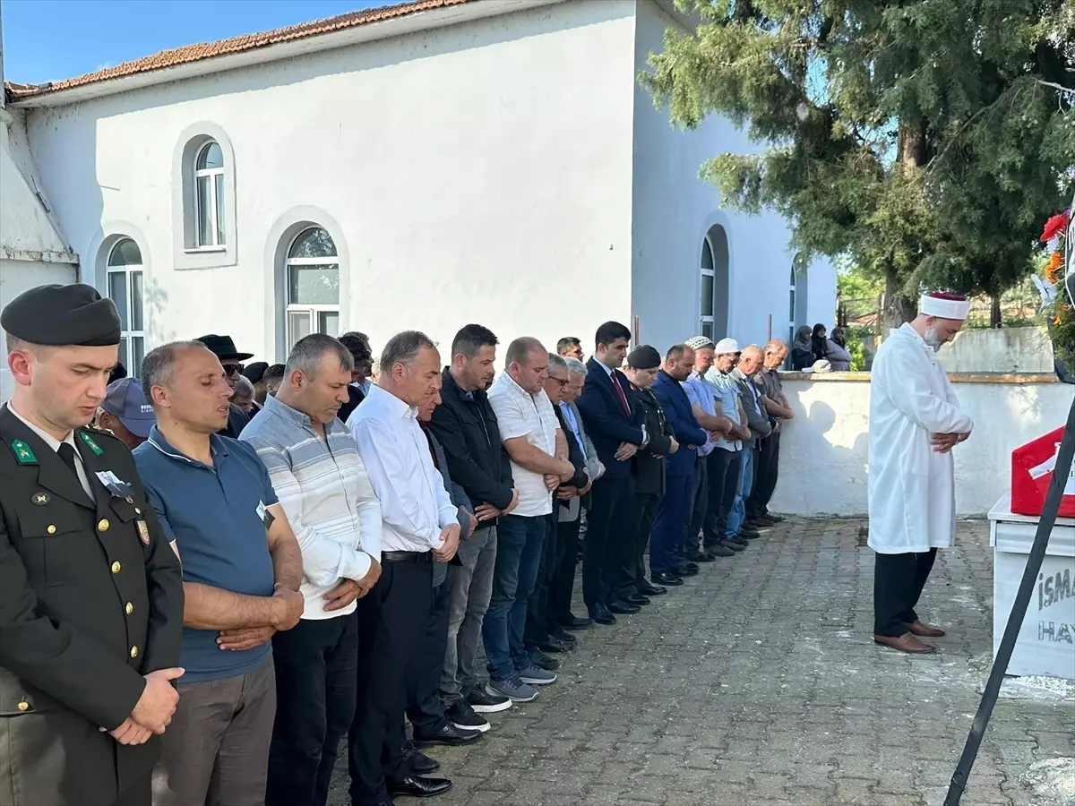 Kıbrıs Gazisi Hasan Geleç Toprağa Verildi