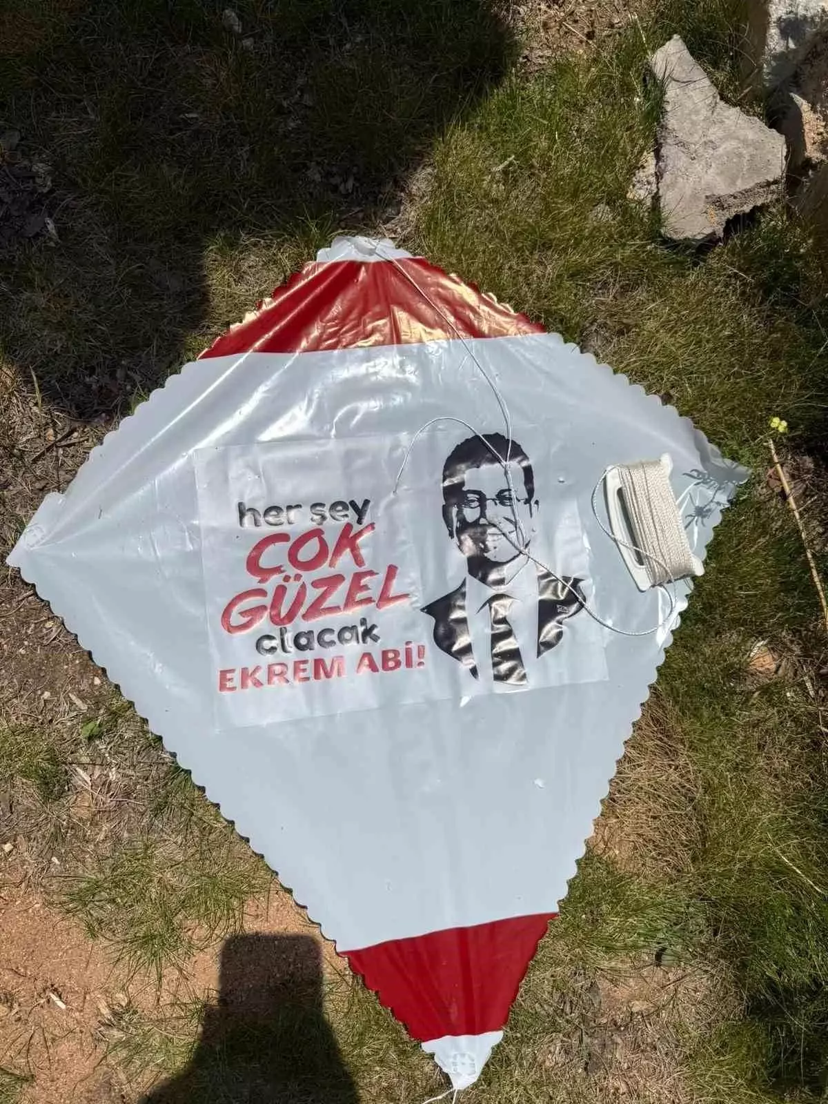 Kırşehir Gençlik Şöleni’nde Ekrem İmamoğlu Uçurtmaları Tartışma Yarattı