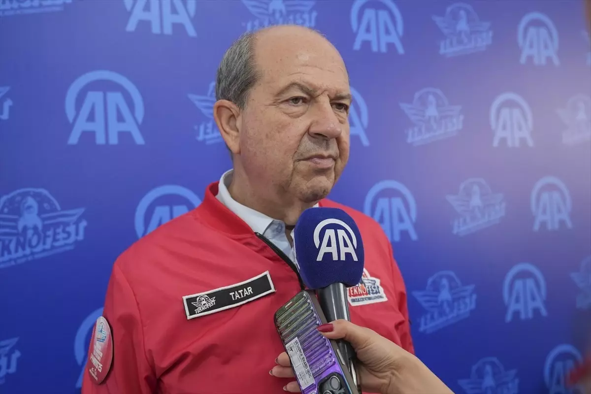 KKTC Cumhurbaşkanı Tatar, TEKNOFEST KKTC’de AA standını ziyaret etti Açıklaması