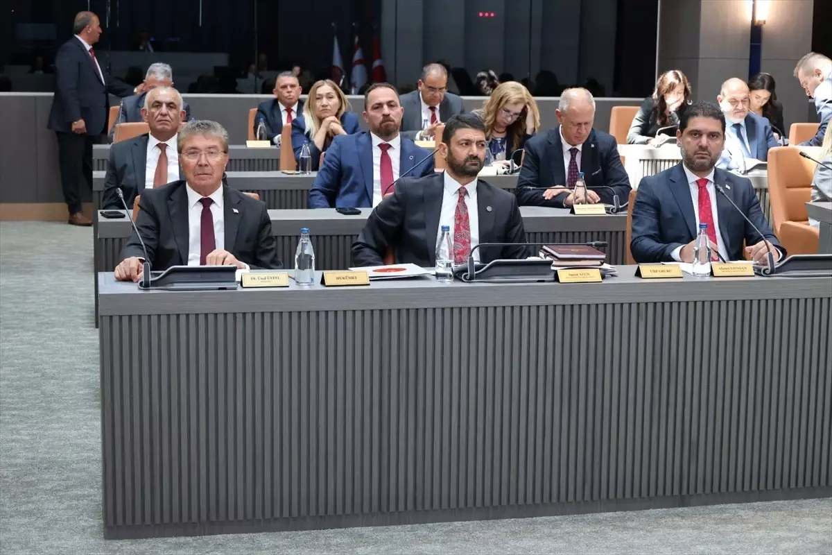 KKTC Cumhuriyet Meclisi Yeni Binasında Birinci Toplantısını Yaptı