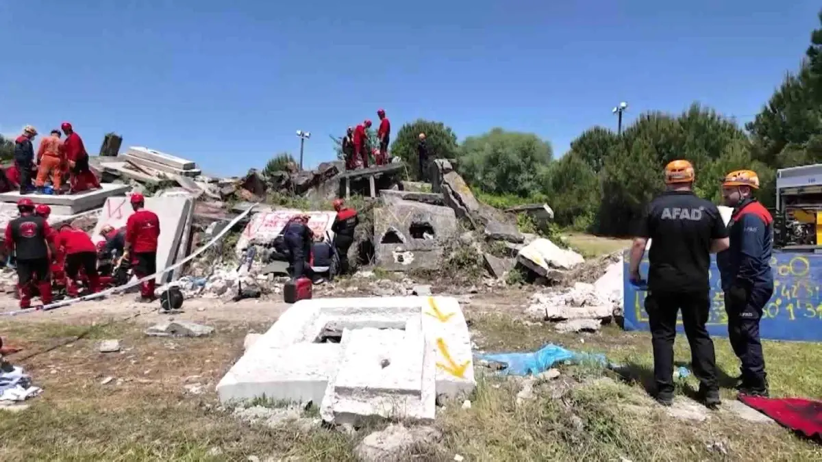 Kocaeli’de 7.2 Şiddetinde Sarsıntı Tatbikatı Yapıldı
