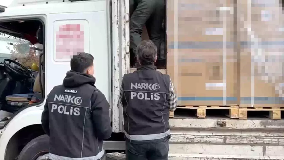 Kocaeli’de Uyuşturucu Operasyonu: 397 Bin Hap Ele Geçirildi
