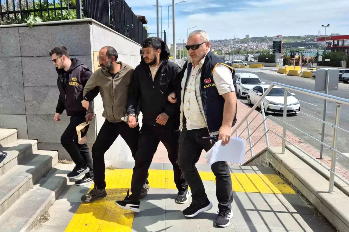Komşu Çocuk Tarafından Bıçaklanan Bayan Ağır Yaralı