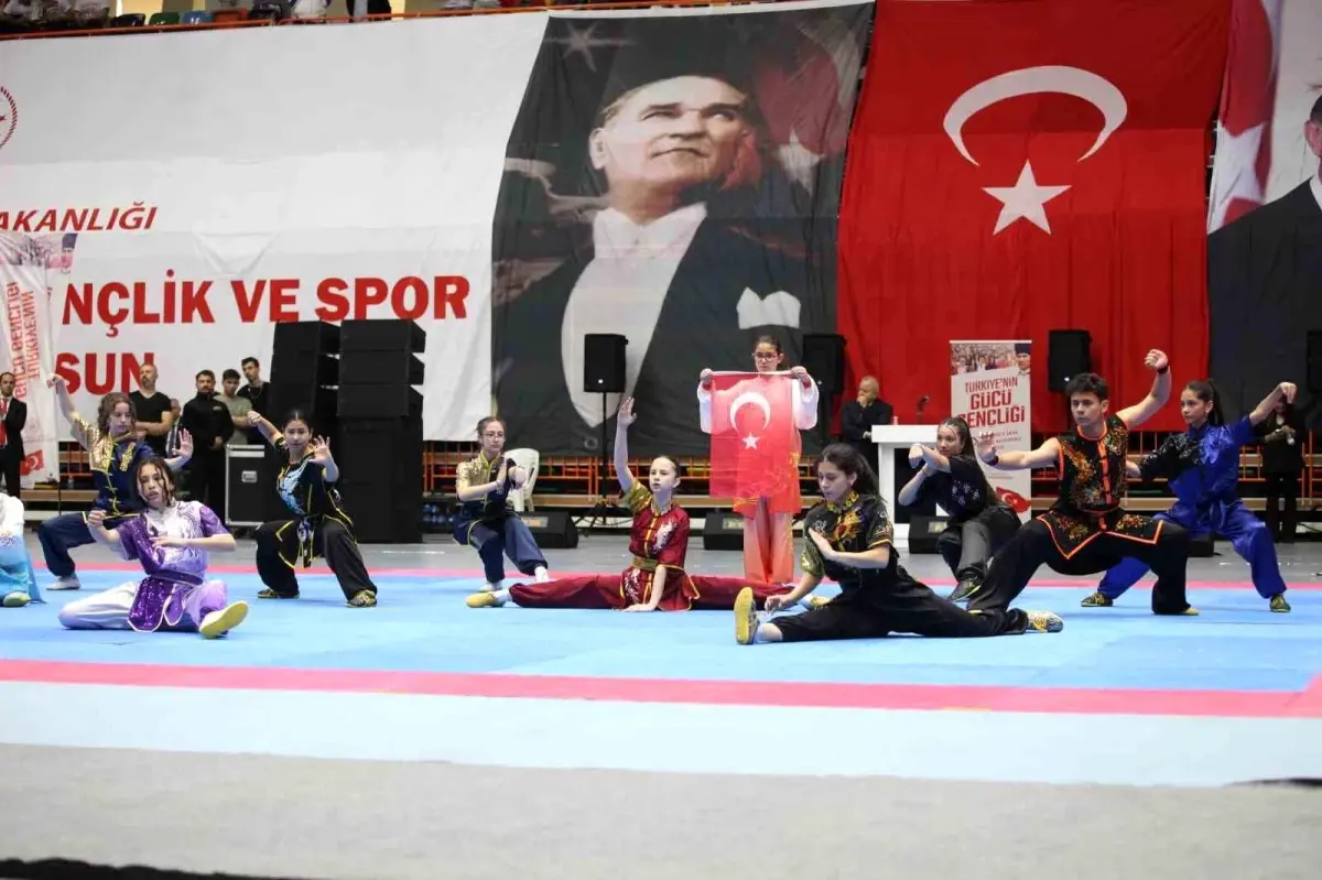 Konya’da 19 Mayıs Atatürk’ü Anma Gençlik ve Spor Bayramı Coşkuyla Kutlandı