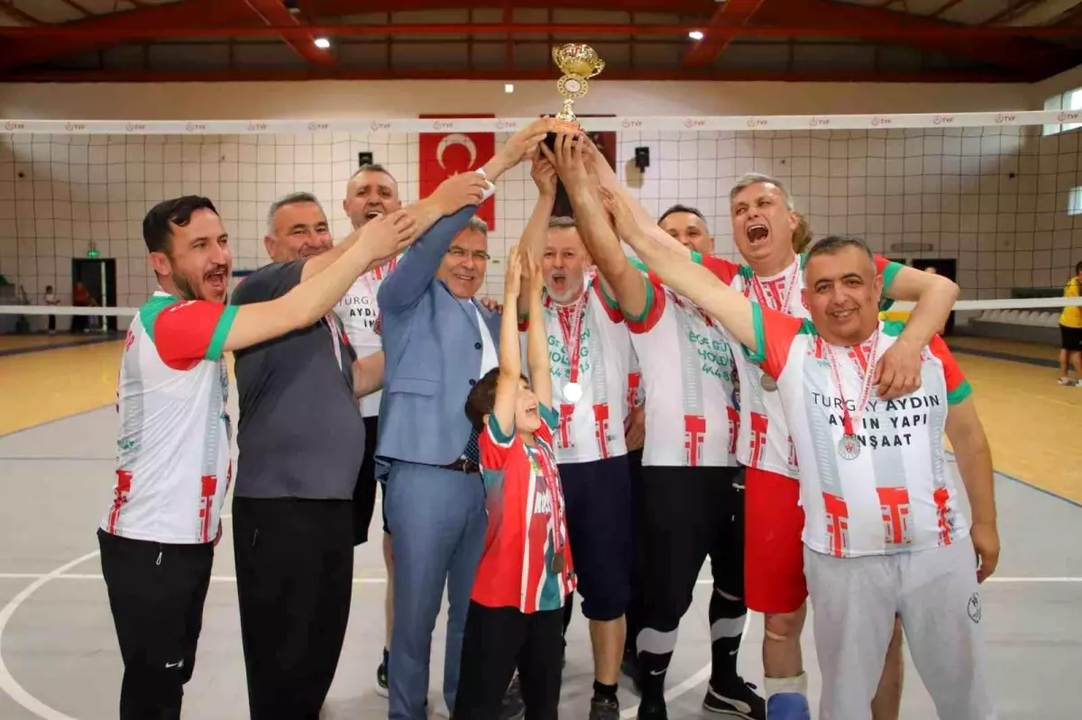 Köşk Voleybol Turnuvası’nda Şampiyon Ulusal Eğitim