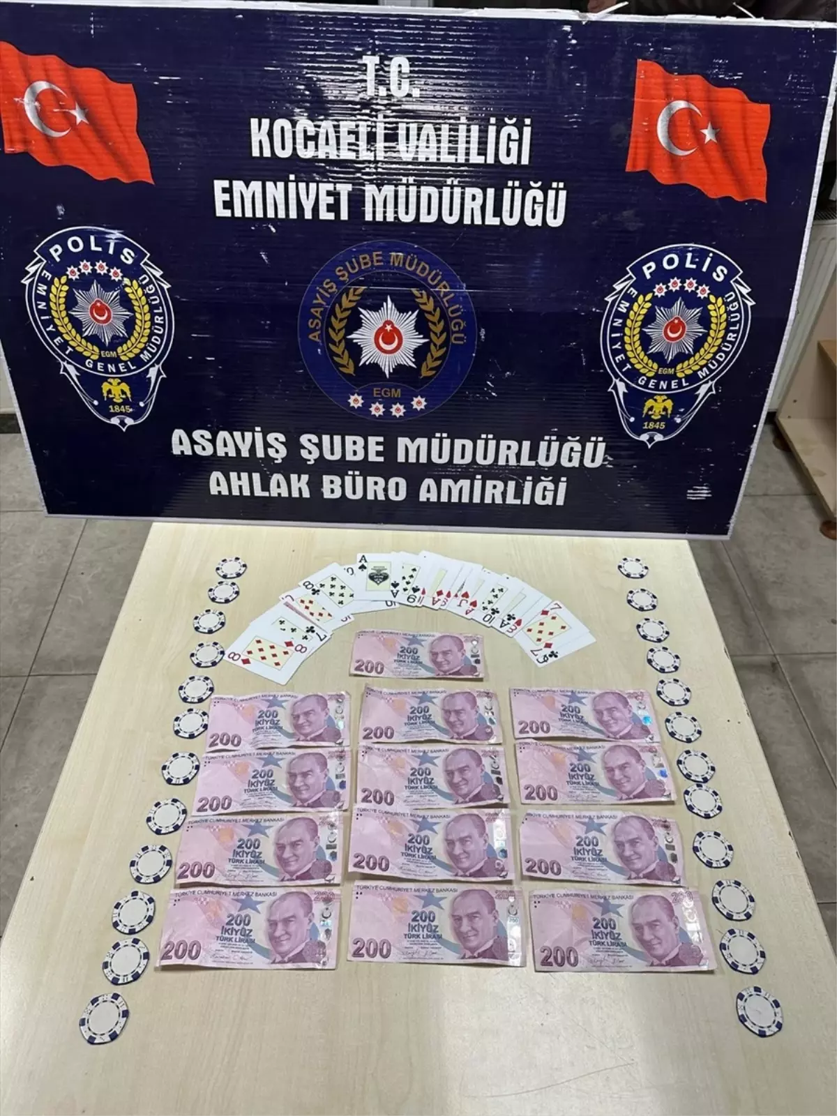 Kumar Oynayan 3 Bireye Cezayı Kaptırdı