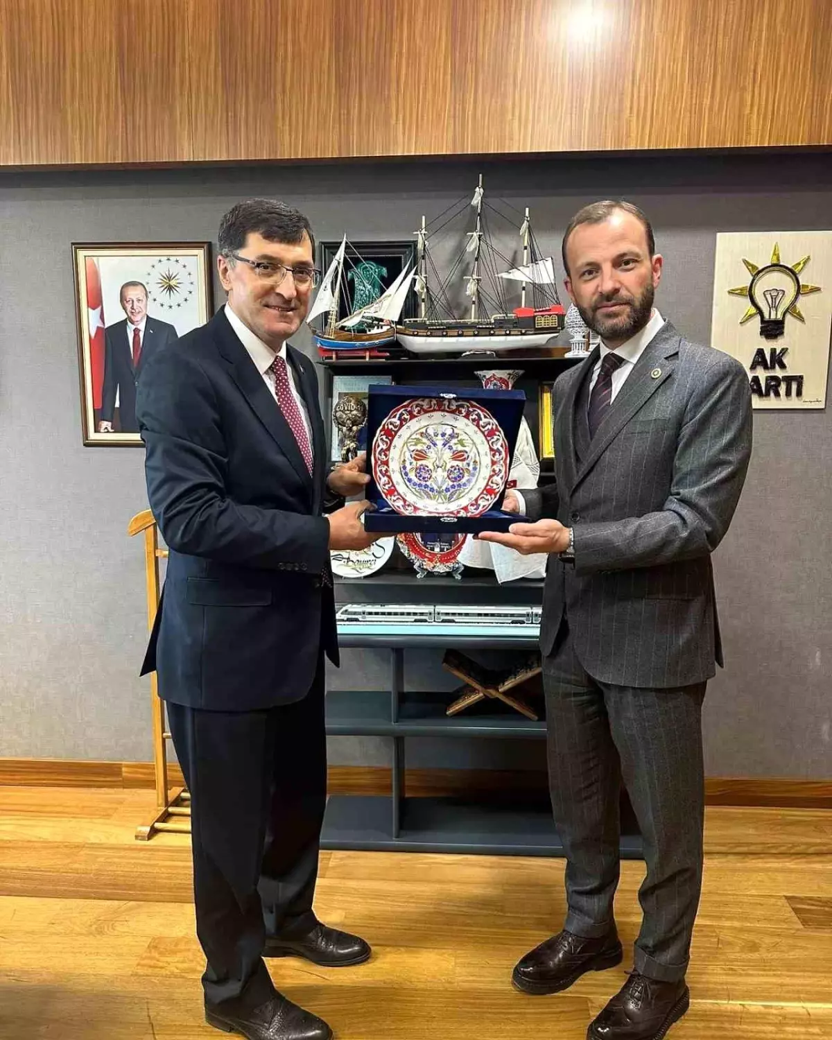 Kütahya Belediye Başkanı Kahveci, Milletvekillerini Ziyaret Etti