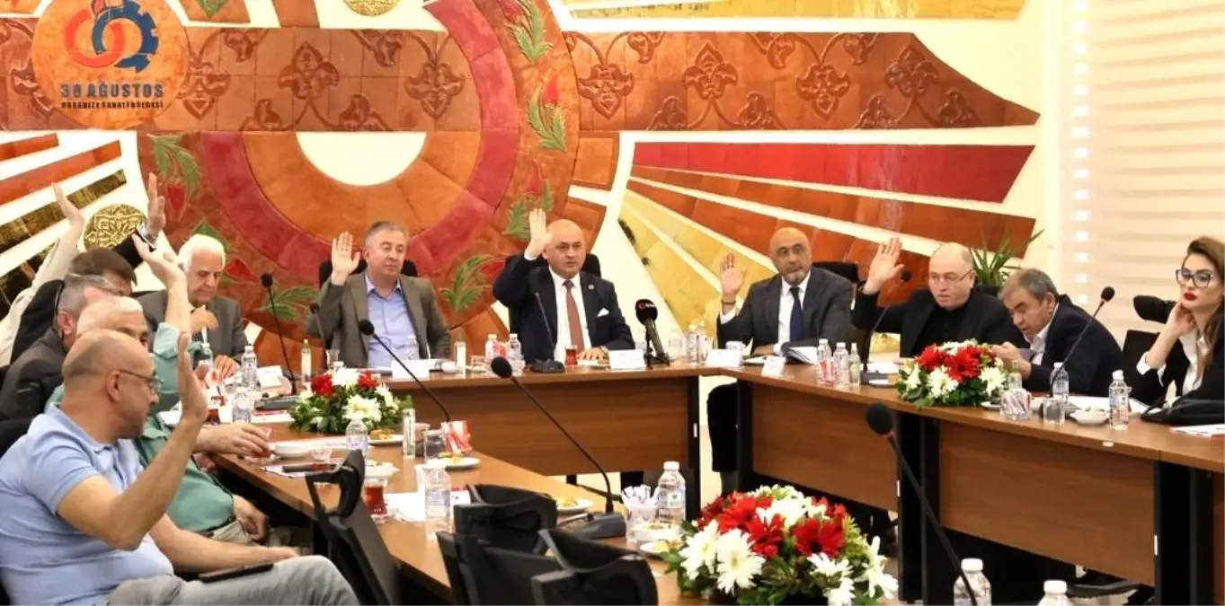 Kütahya’da ’30 Ağustos OSB Genel Kurulu Toplantısı’ yapıldı, yeni periyot için amaçlar belirlendi
