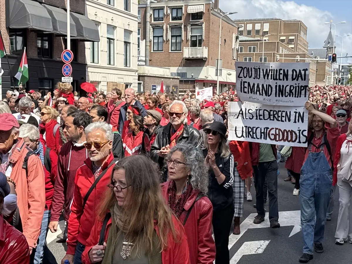 Lahey’de Filistin İçin Büyük Protesto
