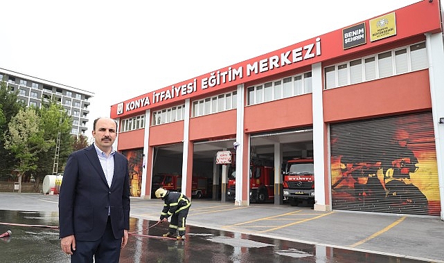 Lider Altay “Gönüllü İtfaiyecilik” Eğitimi Alan Üniversite Öğrencileriyle Buluştu
