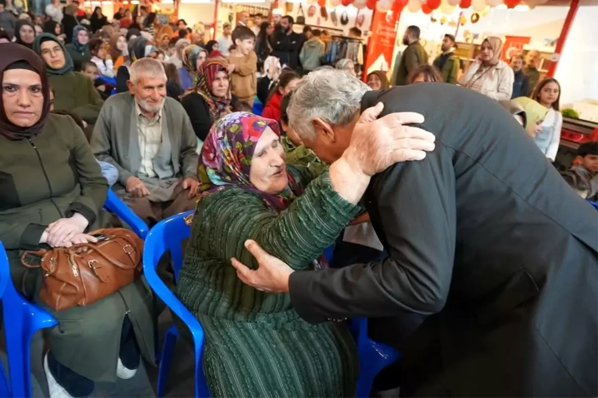 Lider Hallaç’tan Anneler Günü Bildirisi