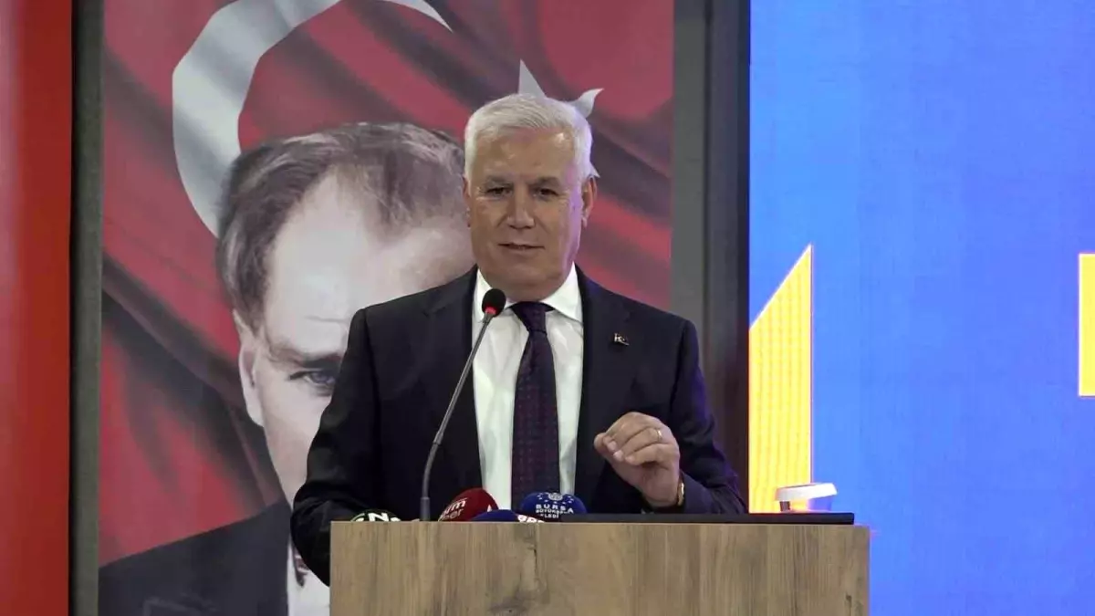 Lider Mustafa Bozbey, Burulaş’taki grev kararına ait konuştu.