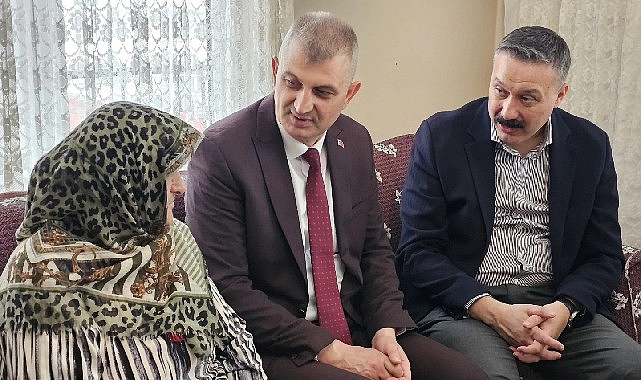 Lider Sezer’den Anneler Gününde manalı ziyaret