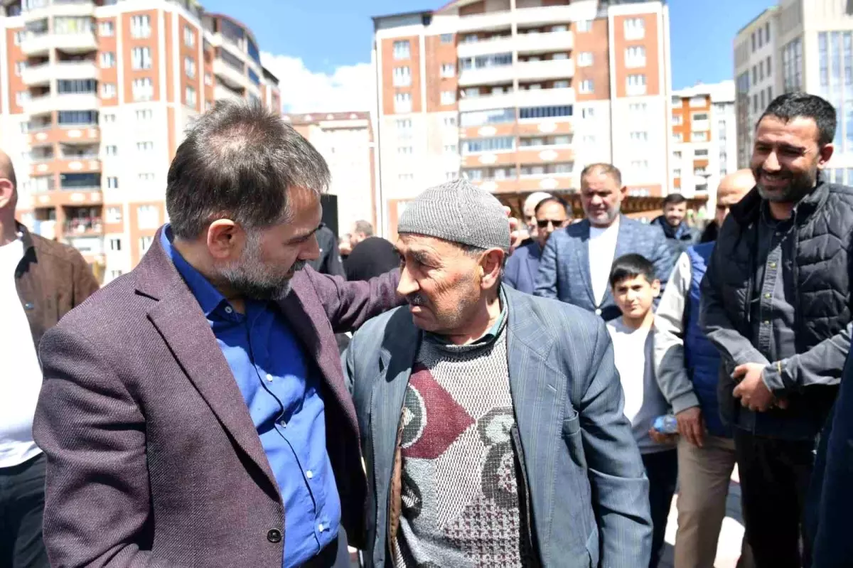 Lider Uçar, Vatandaşlarla Buluştu