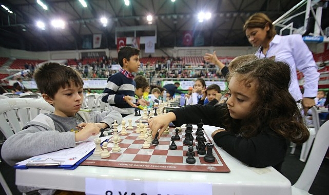 Lider Ünsal, çocuk lidere verdiği kelamı tuttu