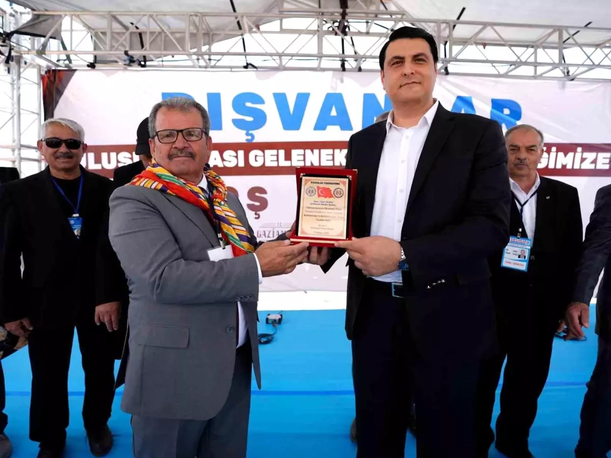 Lider Yılmaz’a Rışvanlardan sevgi seli