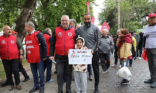 Lider Zeyrek, 1 Mayıs’ta İşçilerle Omuz Omuza Yürüdü