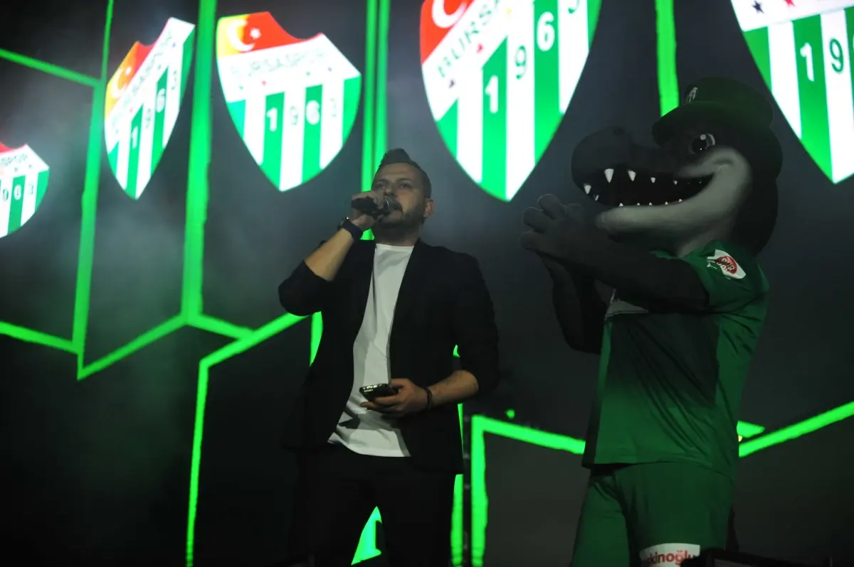 Mahmut Orhan’dan Bursaspor’a Takviye Konseri