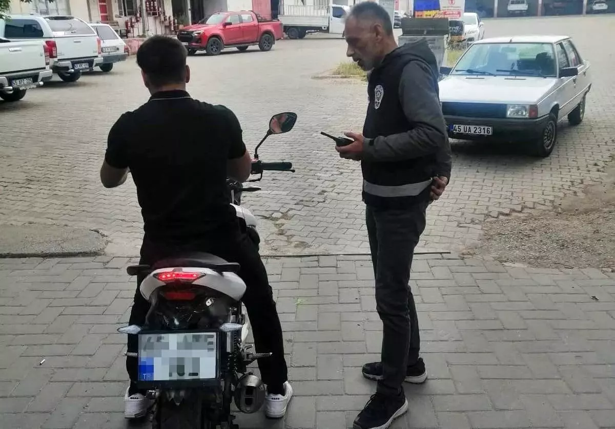 Manisa’da Motosiklet Kontrolü: 257 Ceza Kesildi